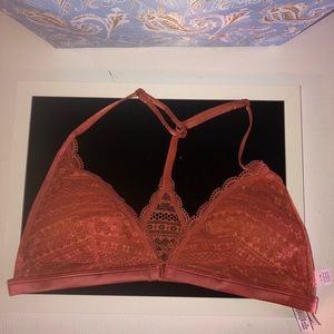 NWT Victoria’s Secret lace bralette